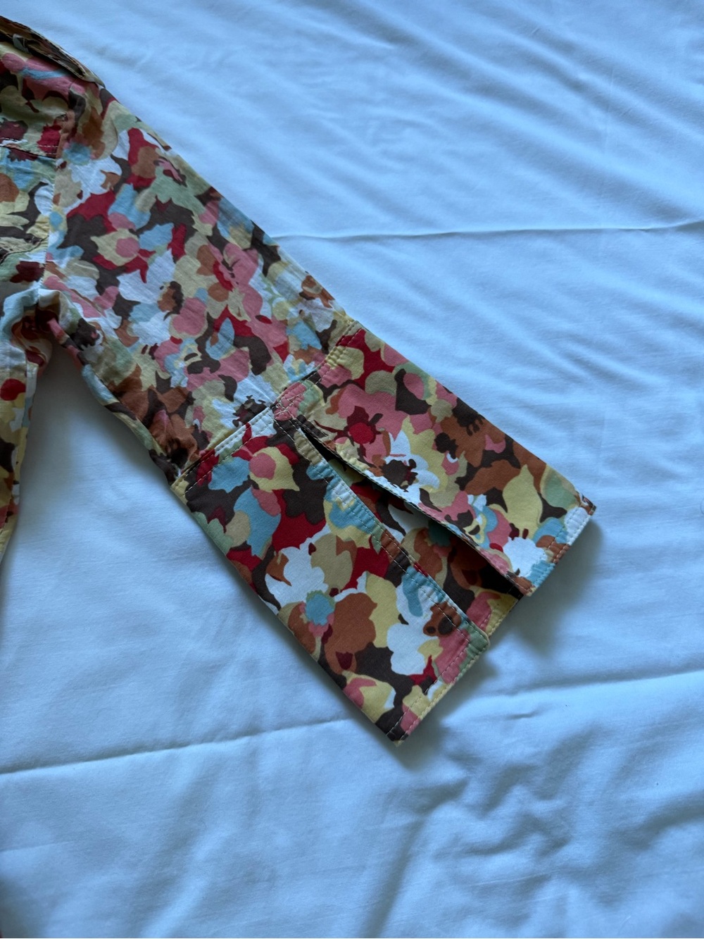 Alvin Valley Women’s Multicolor Floral Print Button-Down Shirt - Picture 3 of 6
